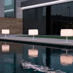 Newgarden Garten-Stehleuchte weiß inkl. dimmbarer solarbetriebener LED IP65 - Chloe Plant