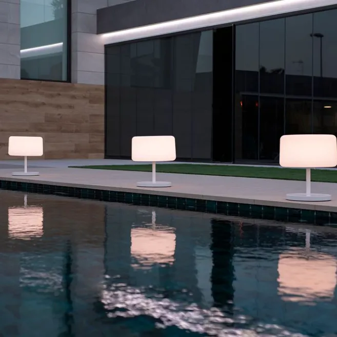 Newgarden Garten-Stehleuchte weiß inkl. dimmbarer solarbetriebener LED IP65 - Chloe Plant