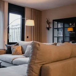 QAZQA Moderne Bogenlampe Stahl mit grauem Stoffschirm - Arc Basic