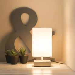 QAZQA Moderne Tischlampe weiß mit Stahl - Milo