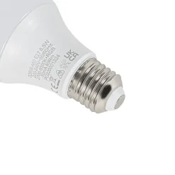 LUEDD Smarte E27 LED-Lampe A60 matt RGBW 8,5W 806 lm 2700K