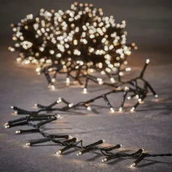 Luca Lighting Weihnachtsbeleuchtung grün mit 700 LEDs weiß 14m IP44 - Prancer